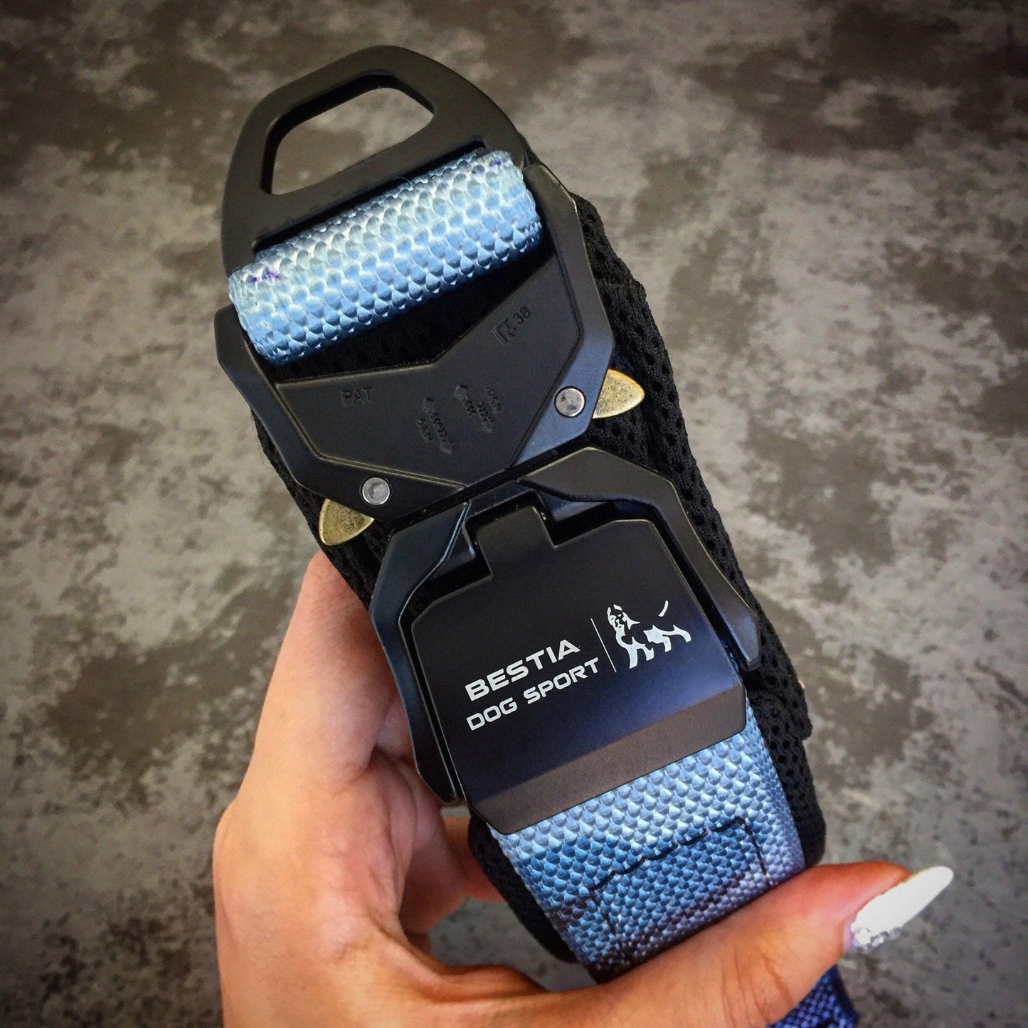 BESTIA DOG SPORT FAST RELEASE COLLAR BLUE Training gear