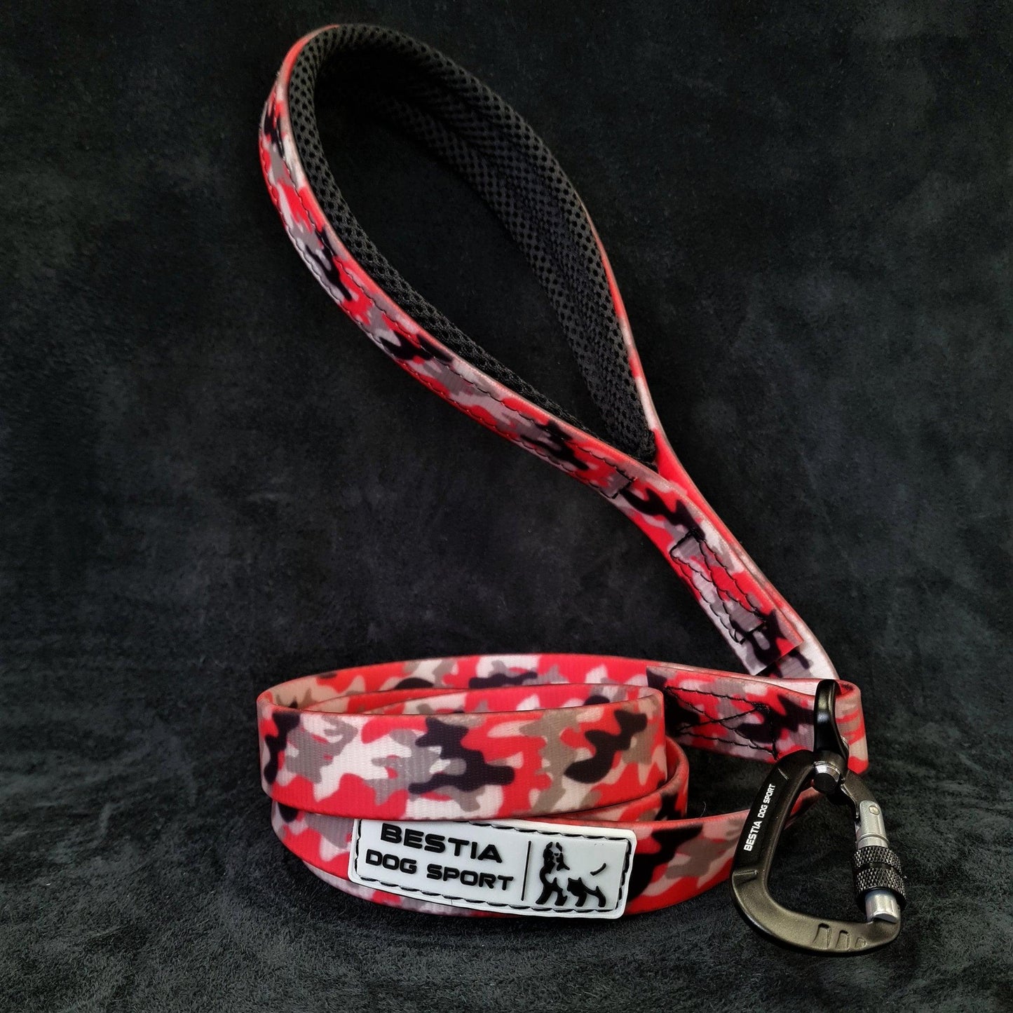 Bestia Dog Sport Tactical Leash Red Camo Training gear