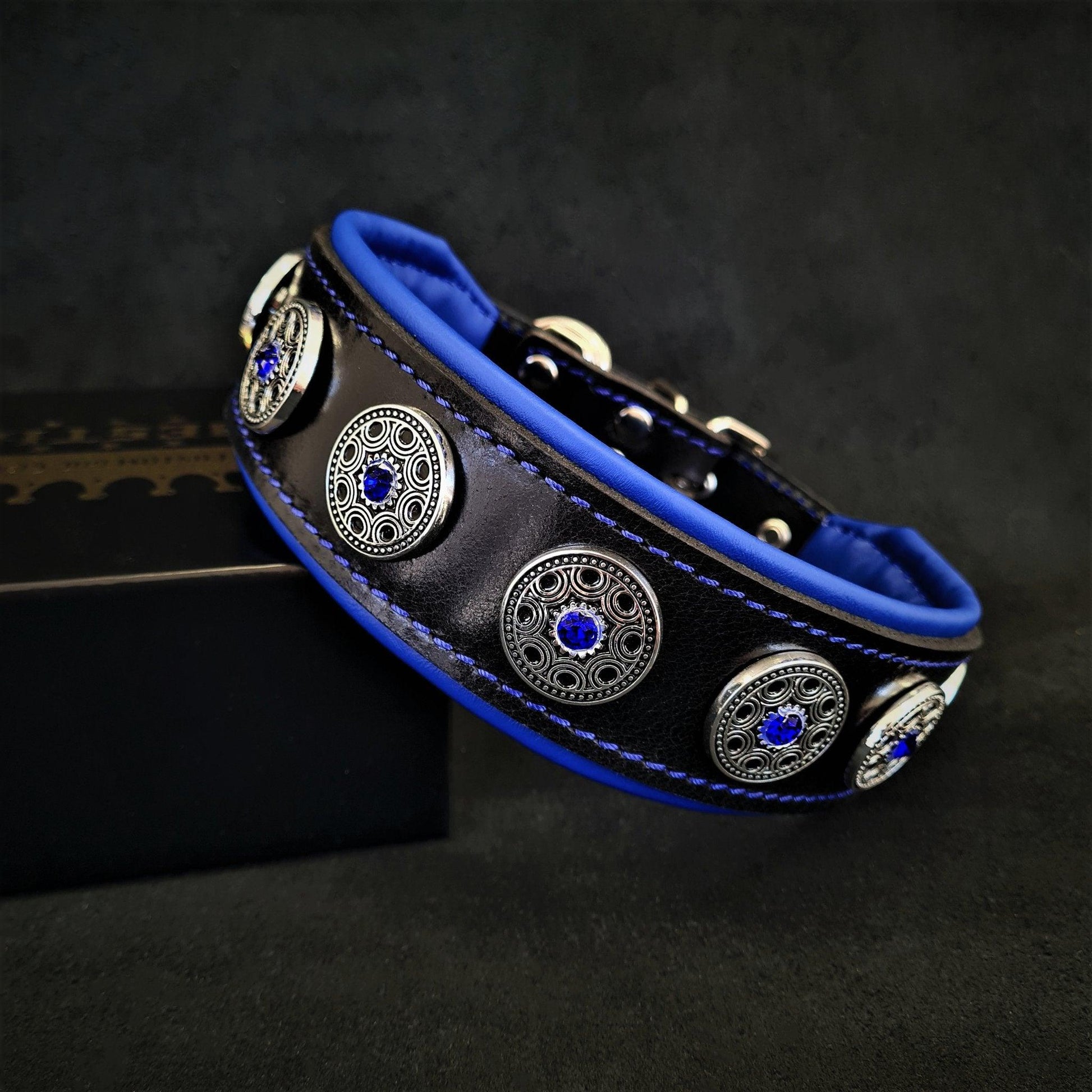 „Bijou“ collar black & blue Collars