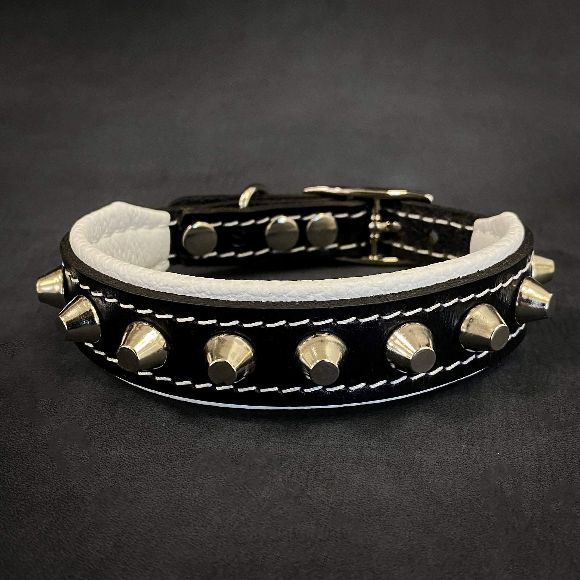The „Rock“ collar - Bestia Collars