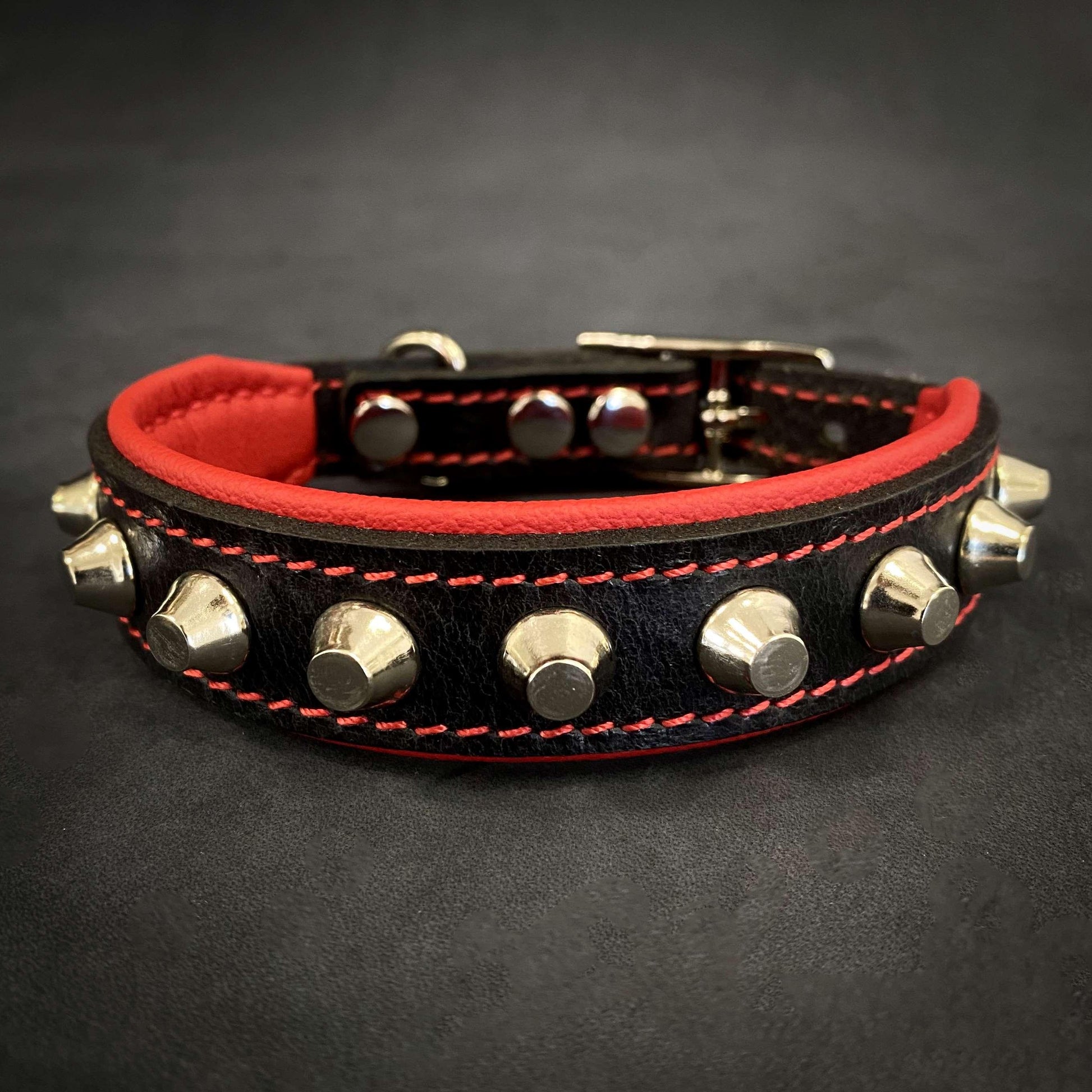 The „Rock“ collar - Bestia Collars