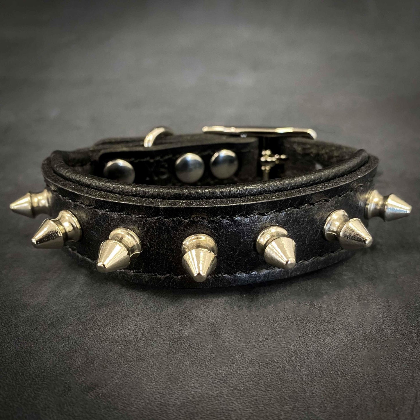 Halsband „Spiky“ – Halsband