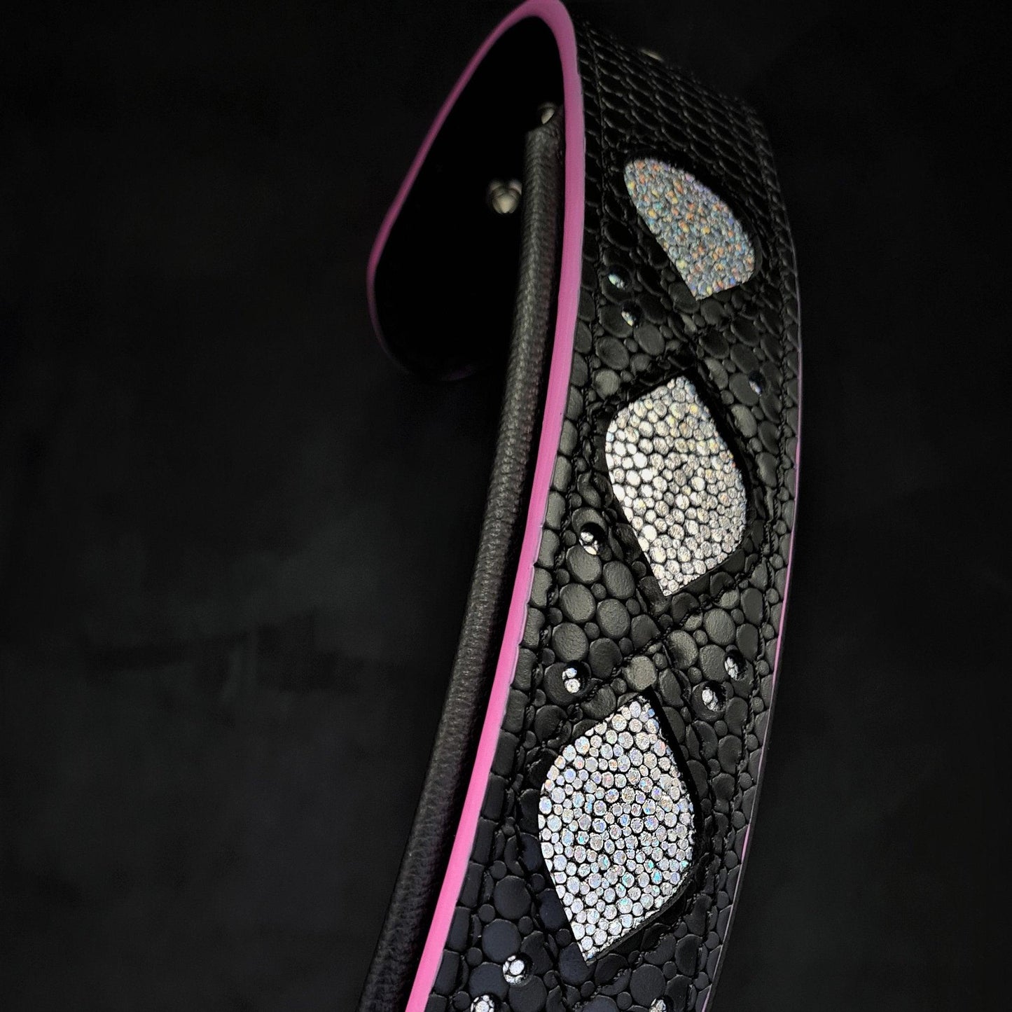 The „Ariel“ collar Collars