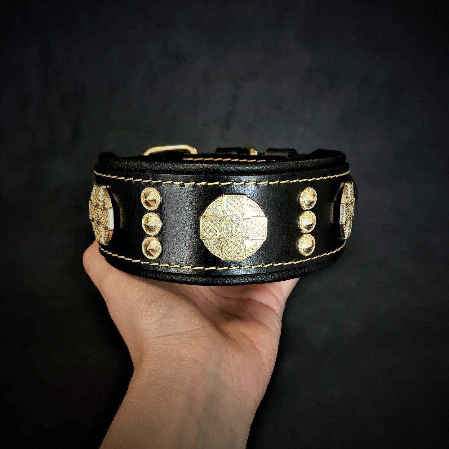 The „Maximus“ collar 2 inch wide gold decoration Collars
