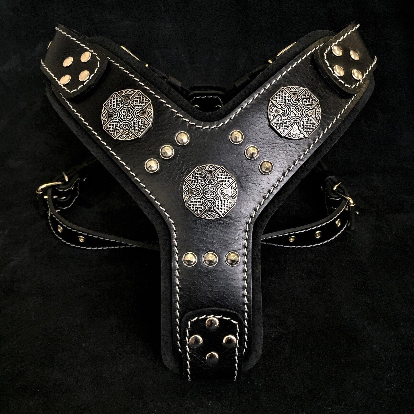 The "Maximus" silver harness Harnesses