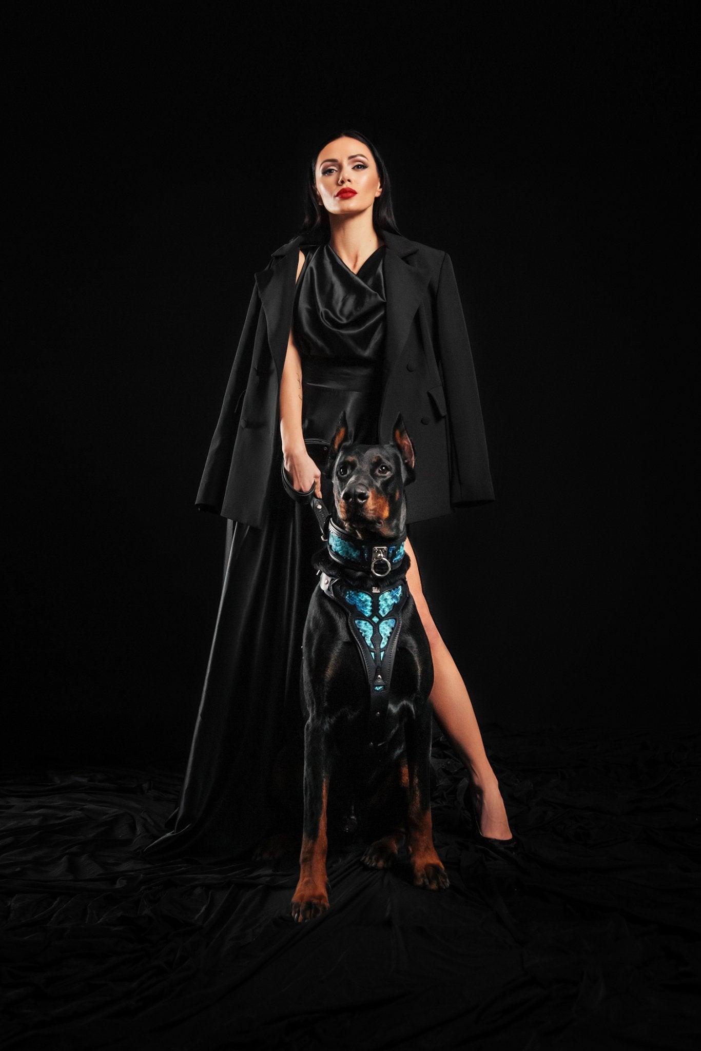 The ''Morelia Python'' leash Leads & Head Collars