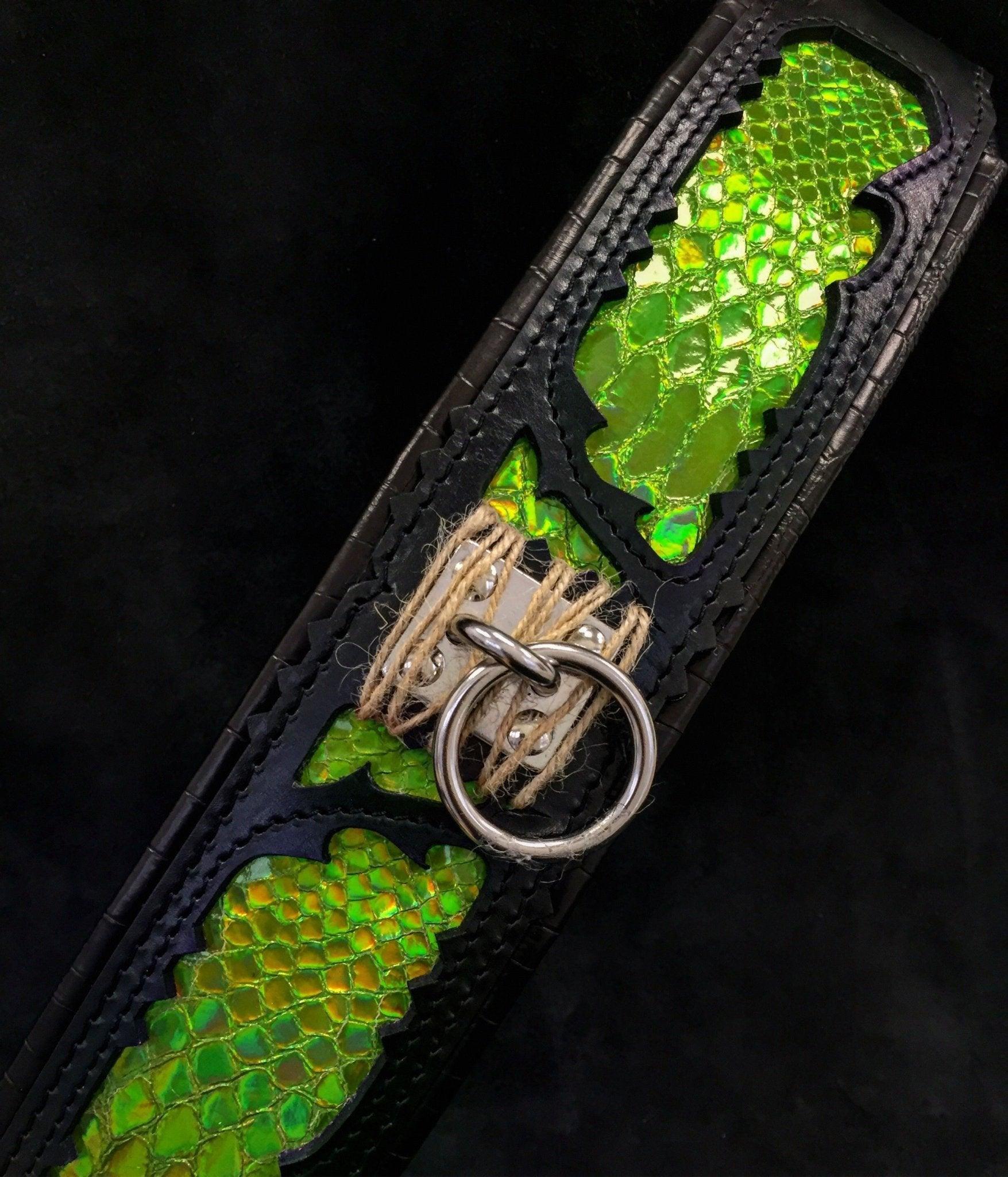 The „Venom“ collar Collars