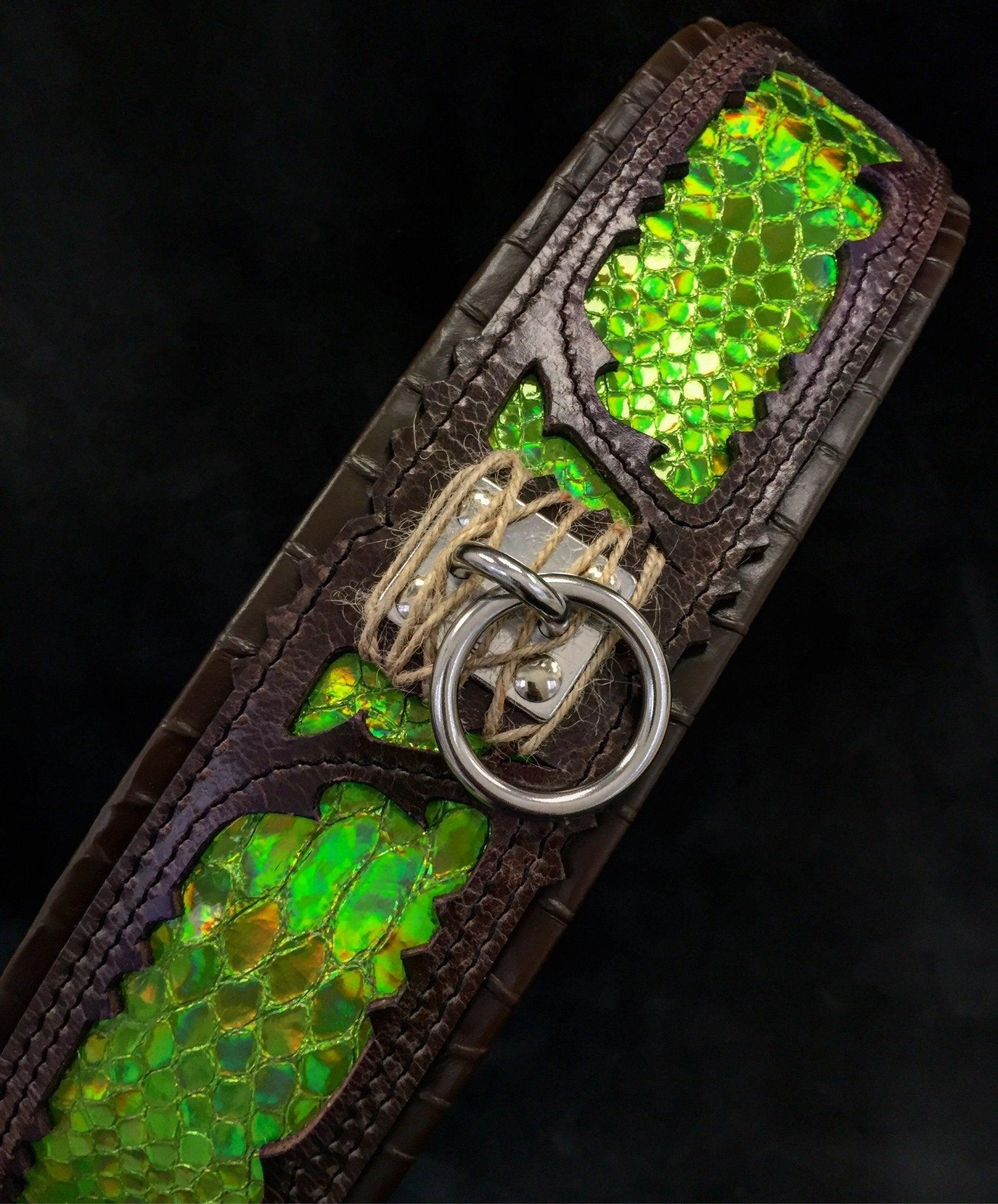 The „Venom“ collar Collars